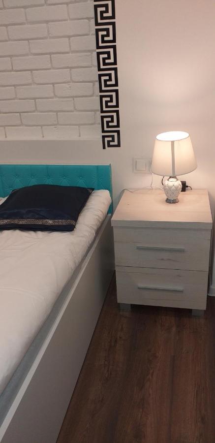 Apartamenty Centrum Mala Dwojeczka Blekitna Panoramiczna Balkonem Promenada Kielce Exterior foto