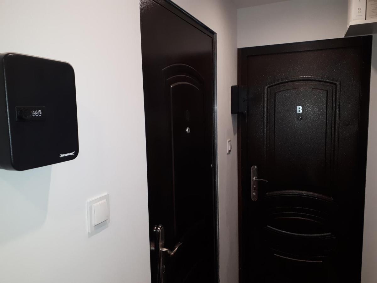 Apartamenty Centrum Mala Dwojeczka Blekitna Panoramiczna Balkonem Promenada Kielce Exterior foto